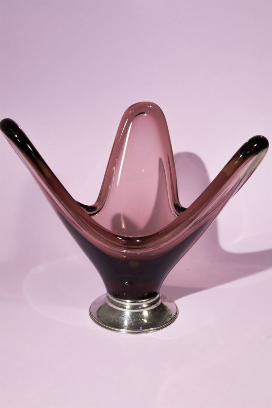 Purple art glass vintage centerpiece 60s - 70s
