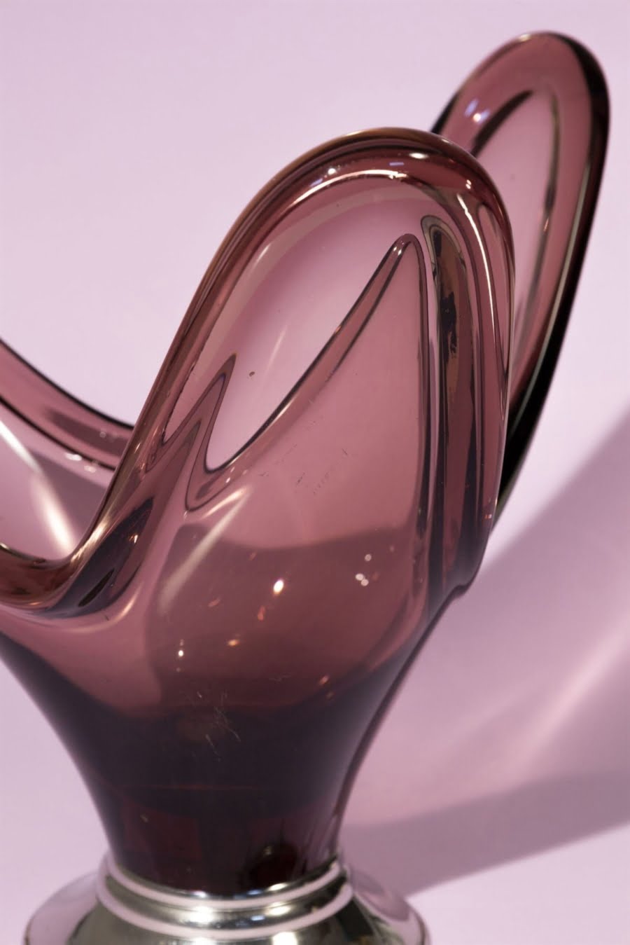 Purple art glass vintage centerpiece 60s - 70s