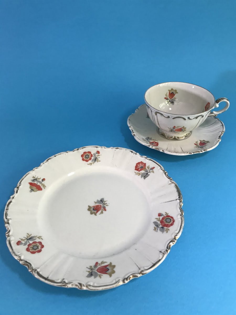 Bavarian porcelain breakfast set – orange flower pattern