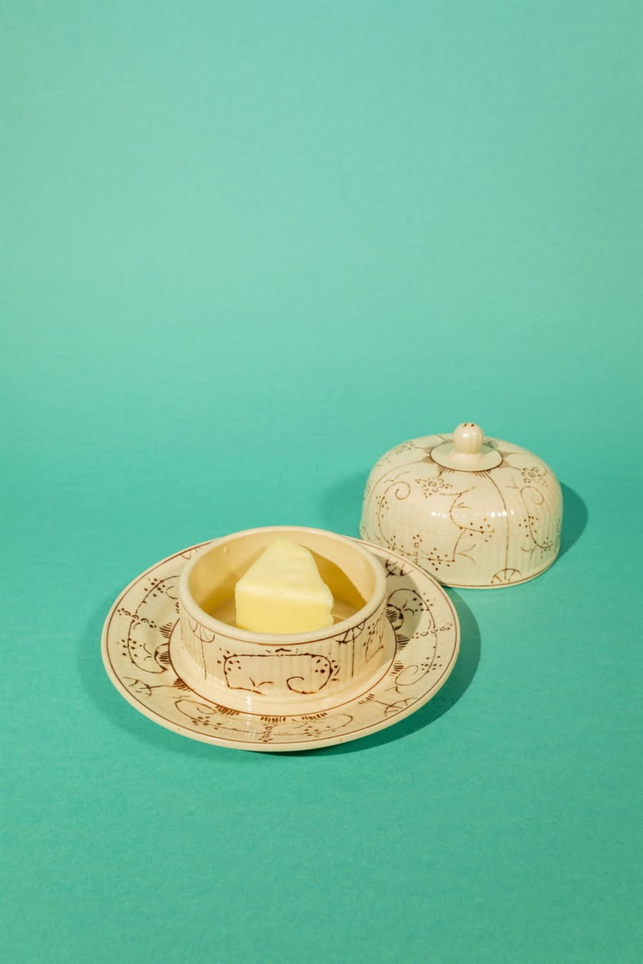 IMG_2532 vintage french butter dish