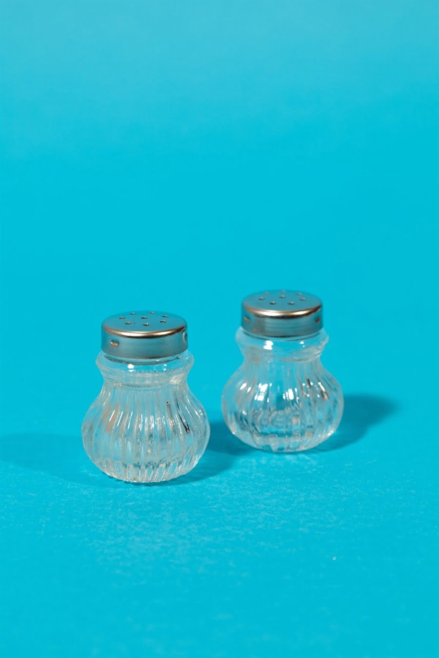 salt and pepper shaker set salt and pepper shaker set