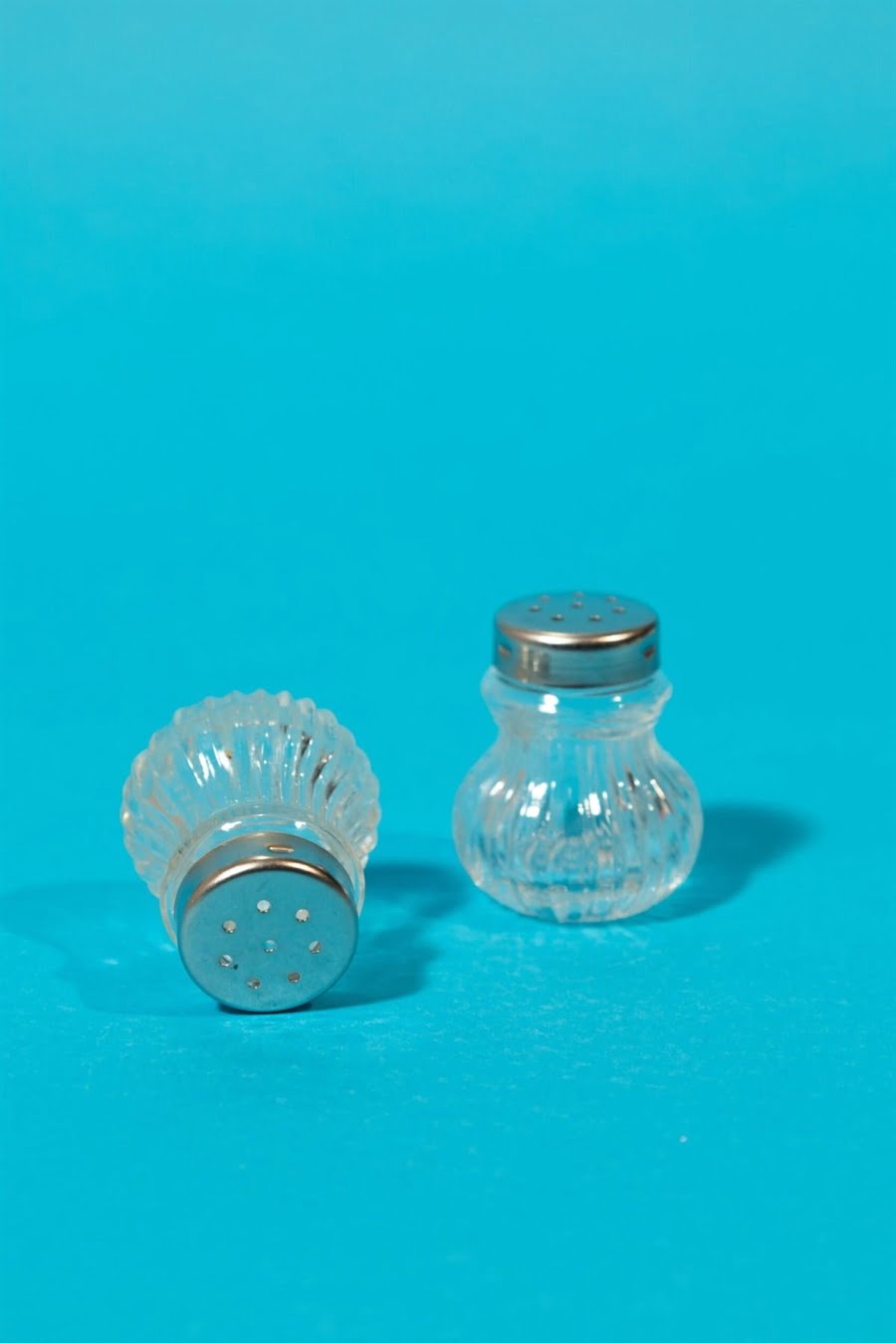 salt and pepper shaker set