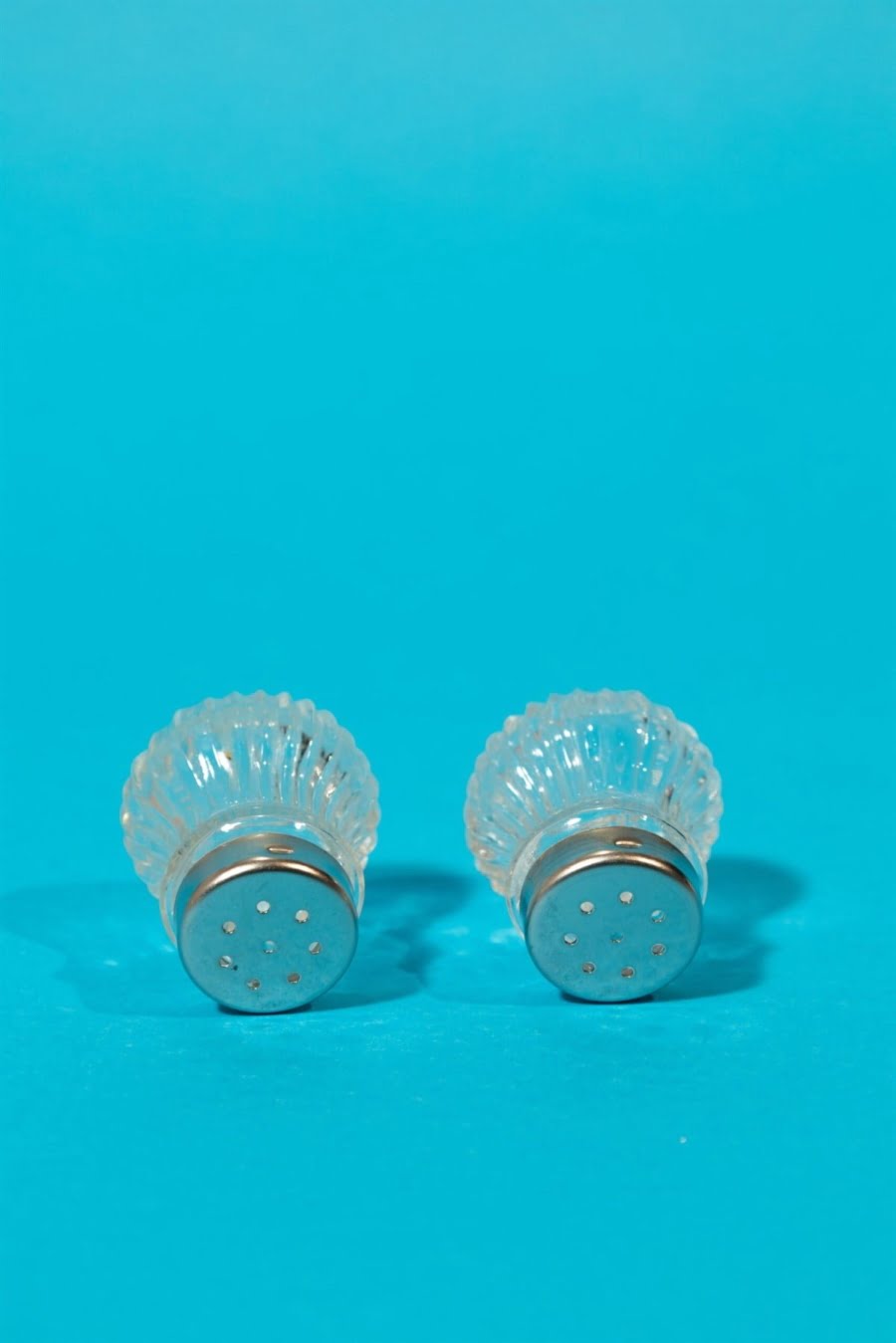 salt and pepper shaker set