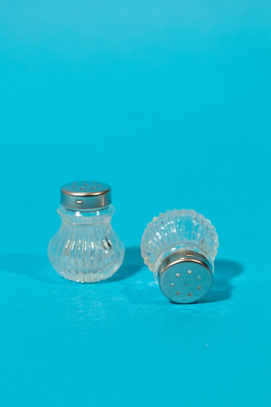 salt and pepper shaker set