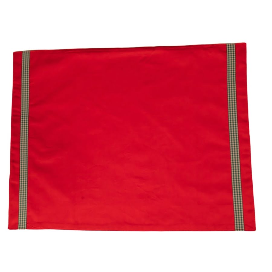 Red colour block placemat Red colour block placemat