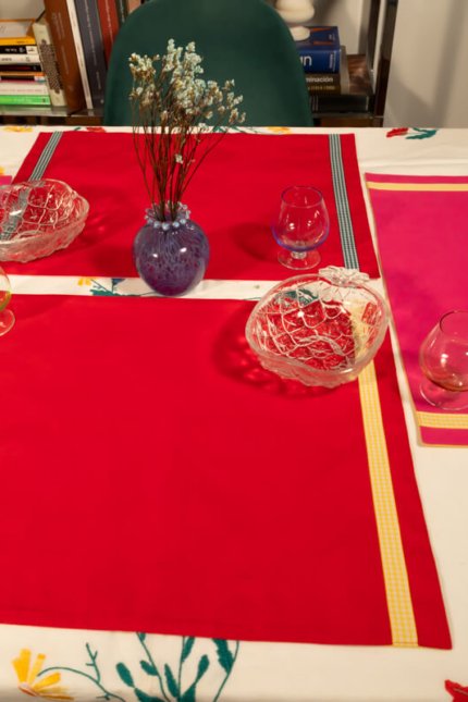 Red colour block placemat