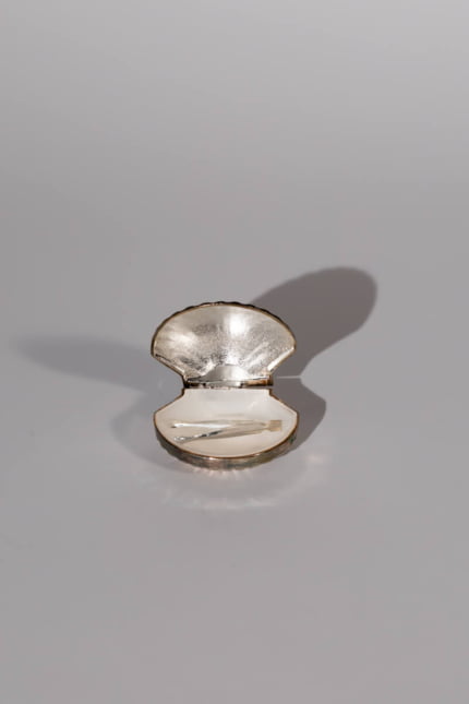 vintage shell box